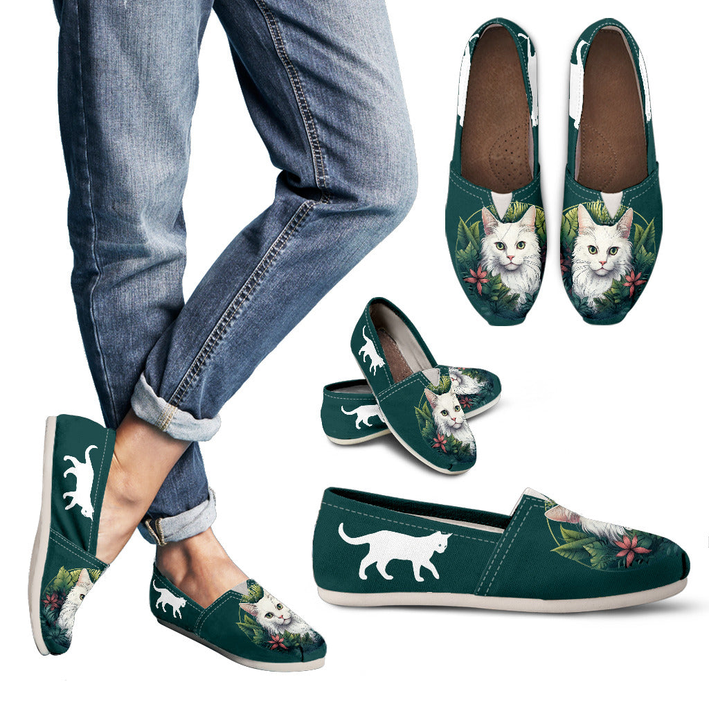 White Cat in Green Flowers Casual Shoes-Green